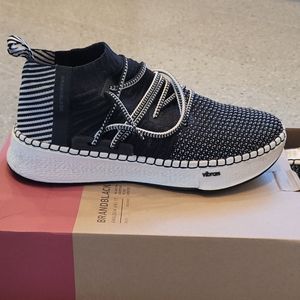 Brandblack Delta - 10.5